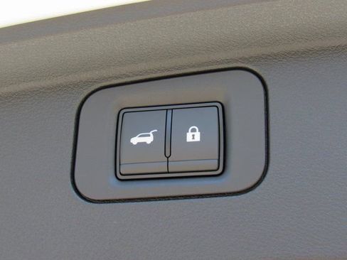 New 2026 Nissan Armada Platinum image 6