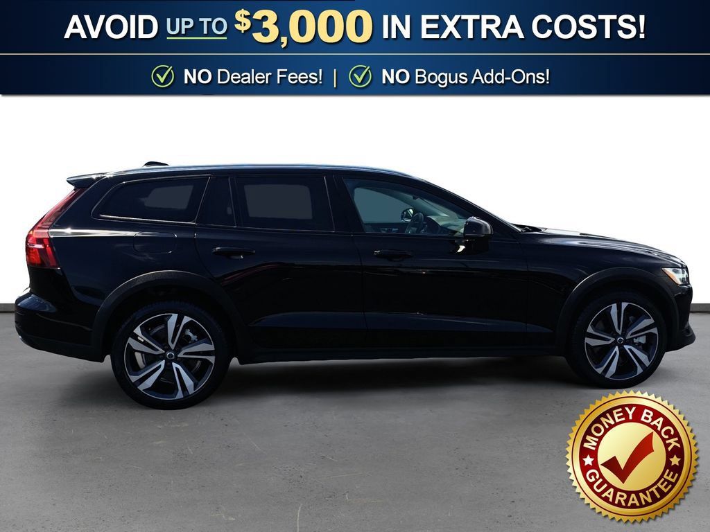 Used 2024 Volvo V60 B5 Cross Country Plus w/ Protection Package Premier AWD/4WD image 8