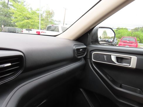Used 2021 Ford Explorer 4WD image 21