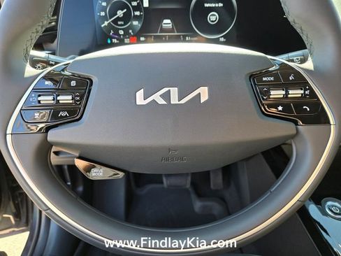 New 2026 Kia Niro Wind FWD image 15