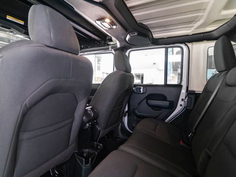 Used 2023 Jeep Wrangler Unlimited Sport AWD/4WD image 17