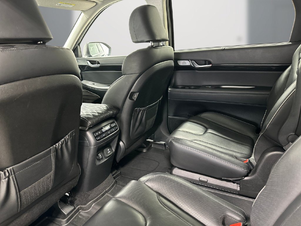 Used 2021 Hyundai Palisade Limited FWD image 15