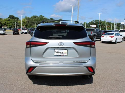 Used 2020 Toyota Highlander Platinum AWD/4WD image 23