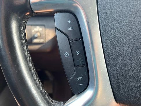 Used 2016 Chevrolet Traverse LT w/ Style and Technology Package image 19