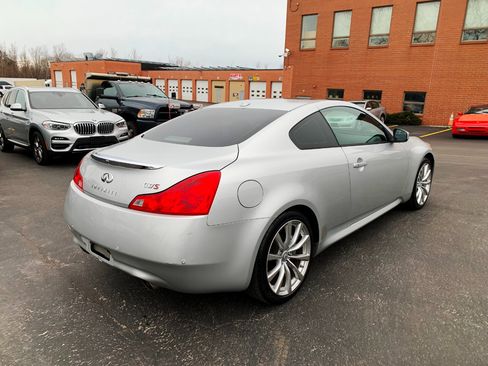 Used 2010 INFINITI G37 Journey w/ Premium Pkg image 17