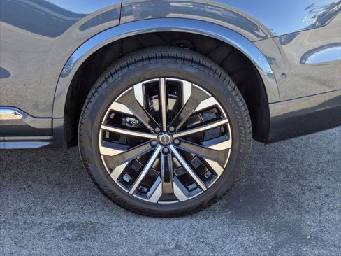 Used 2025 Volvo XC90 B6 Plus w/ Protection Package Premier image 9