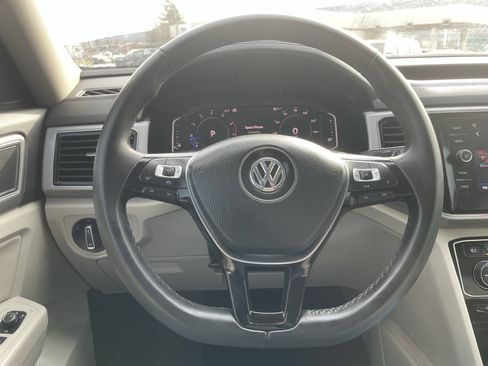 Used 2019 Volkswagen Atlas SEL image 18
