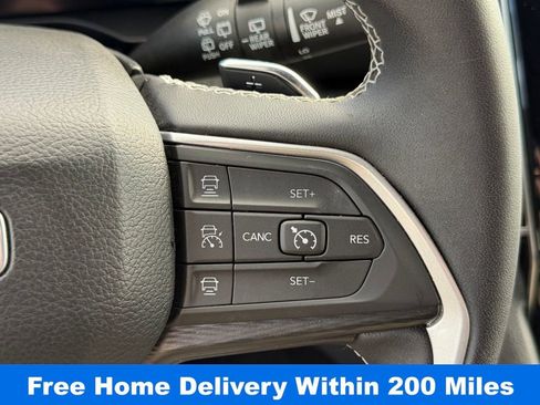 Certified 2024 Jeep Grand Cherokee Laredo X w/ Trailer Tow Package image 17