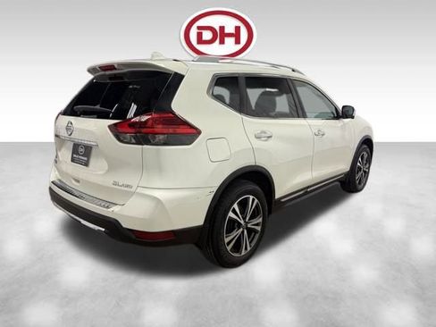 Used 2017 Nissan Rogue SL w/ SL Premium Package image 13