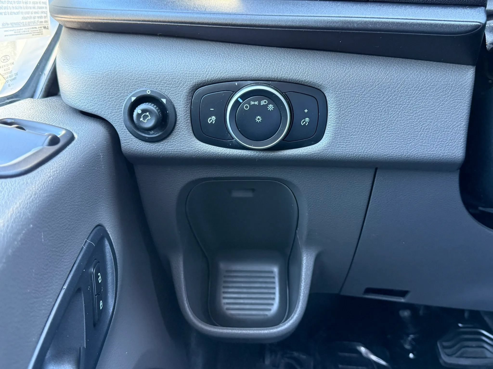 Used 2020 Ford Transit 150 Medium Roof RWD image 18