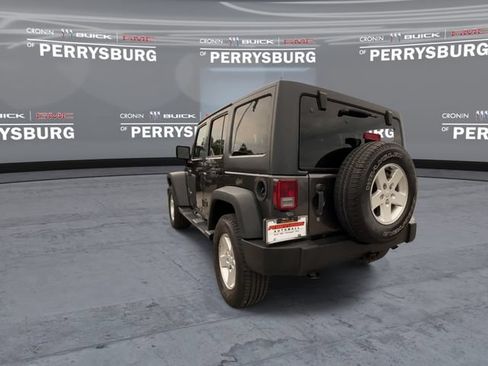 Used 2017 Jeep Wrangler Unlimited Sport w/ Quick Order Package 24S AWD/4WD image 6