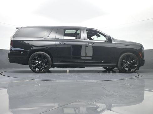 Used 2025 Cadillac Escalade ESV Sport w/ Touring Package image 74