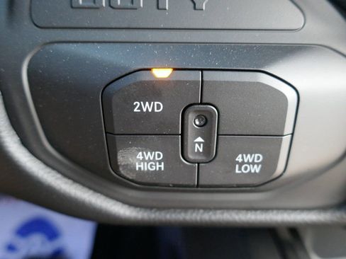 New 2026 RAM 2500 Laramie w/ Night Edition AWD/4WD image 23