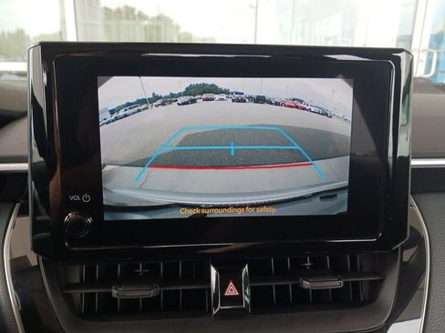Used 2024 Toyota Corolla LE FWD image 15