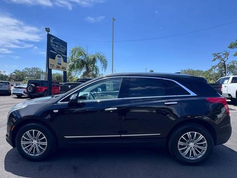 Used 2017 Cadillac XT5 Luxury w/ Driver Awareness Package FWD image 8