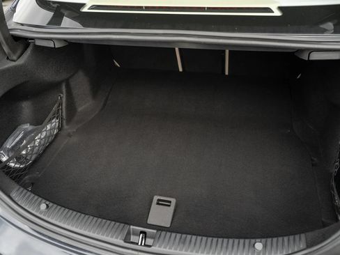 Used 2015 Mercedes-Benz C 300 4MATIC Sedan image 9