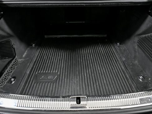 Used 2020 Audi A8 L 4.0T image 13