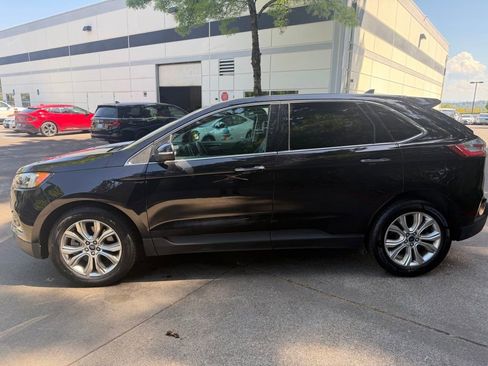 Used 2022 Ford Edge Titanium w/ Equipment Group 301A AWD/4WD image 7