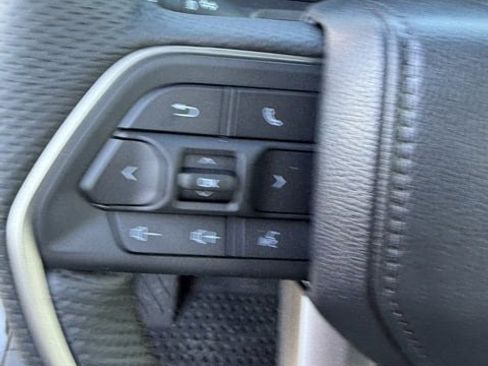 New 2025 Toyota Tacoma TRD Off-Road image 18