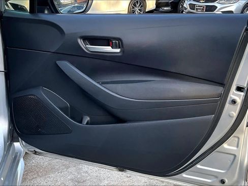 Used 2021 Toyota Corolla LE image 21