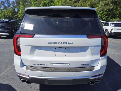 Used 2026 GMC Yukon Denali w/ Sun & Power Step Package RWD image 8