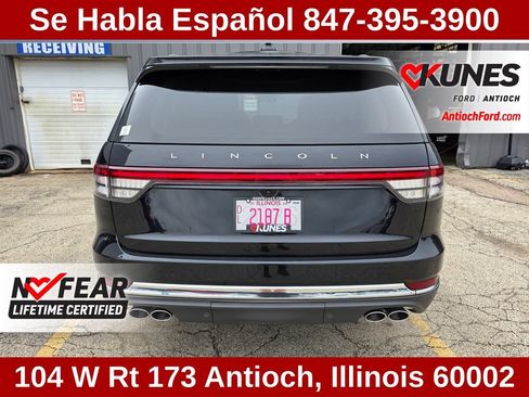 Used 2025 Lincoln Aviator AWD image 9