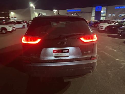 Used 2019 Jeep Cherokee Latitude Plus w/ Cold Weather Group image 19