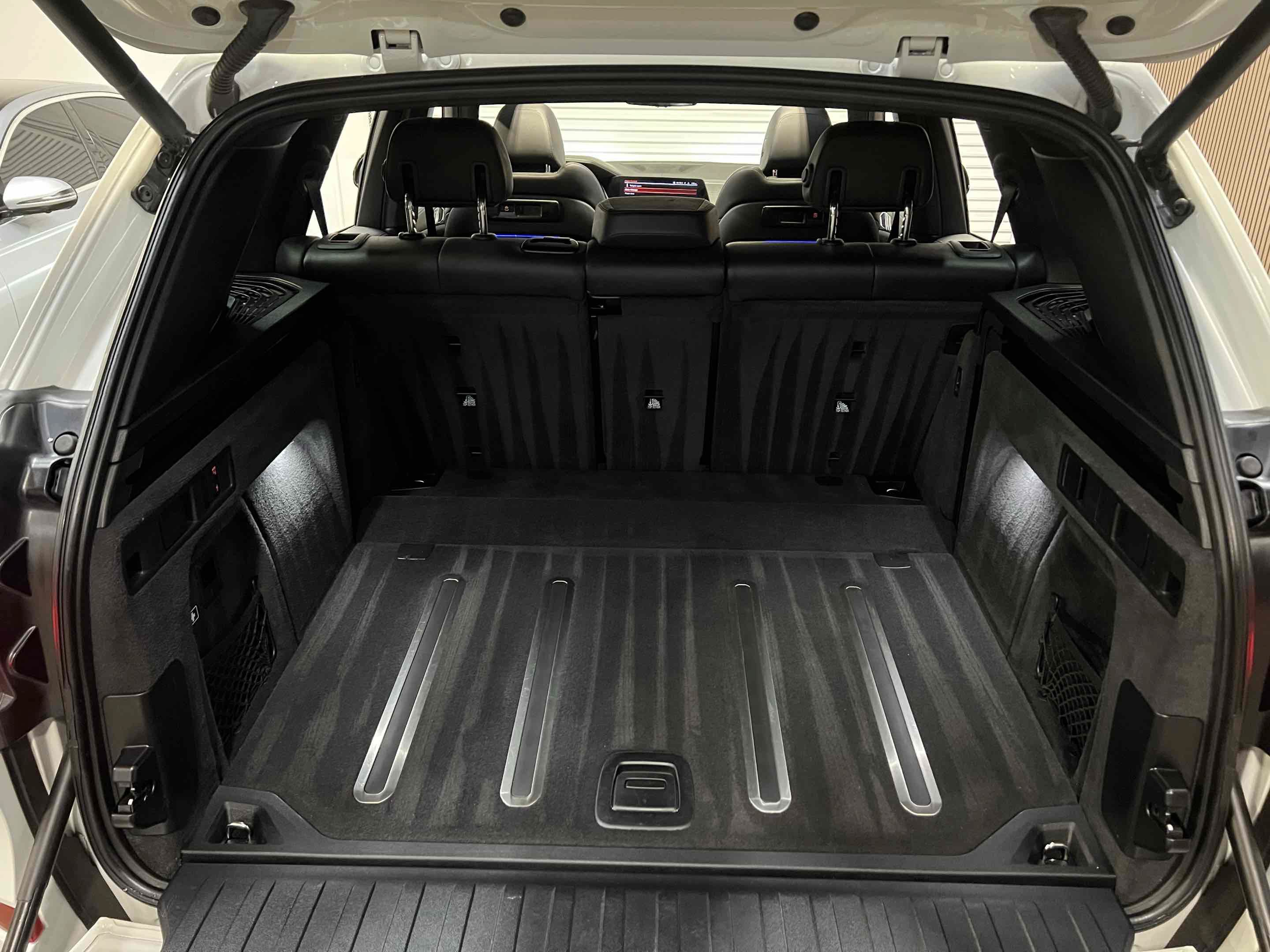 Used 2020 BMW X5 sDrive40i w/ M Sport Package RWD image 91