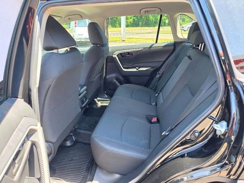Used 2023 Toyota RAV4 LE AWD/4WD image 22