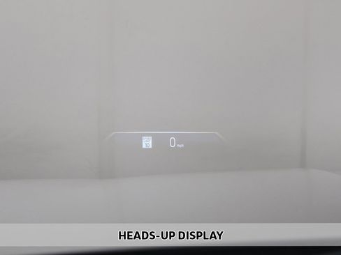 Used 2023 BMW 760i xDrive w/ Parking Assistance Package image 6