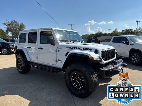 Certified 2024 Jeep Wrangler Unlimited Rubicon AWD/4WD image 3