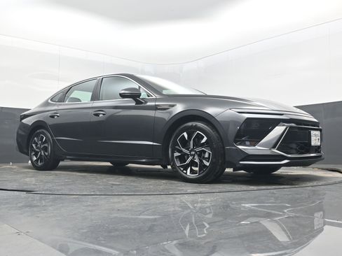 Used 2025 Hyundai Sonata SEL image 25