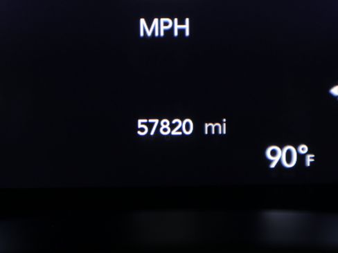 Used 2025 Chrysler Pacifica Select FWD image 18