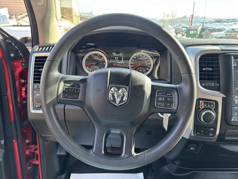 Used 2019 RAM 1500 Classic SLT image 12