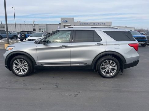 Used 2022 Ford Explorer Limited w/ Equipment Group 301A image 8