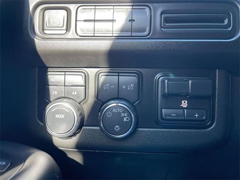 Used 2023 Chevrolet Tahoe RST w/ Luxury Package image 17