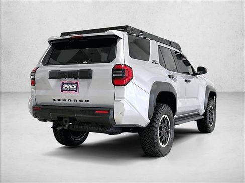 Used 2025 Toyota 4Runner TRD Off-Road AWD/4WD image 2