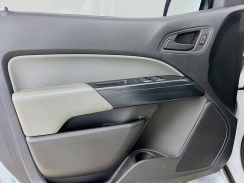 Used 2022 Chevrolet Colorado W/T w/ WT Convenience Package image 18