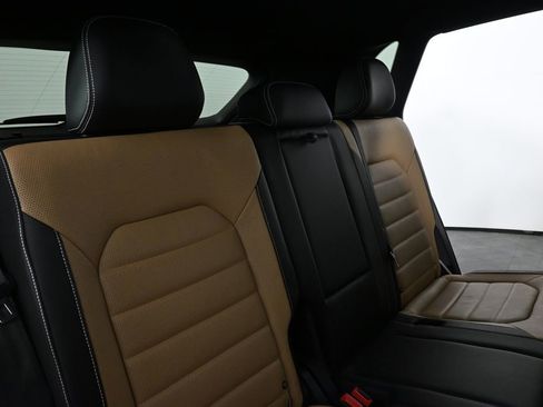 Used 2022 Volkswagen Atlas Cross Sport SEL Premium R-Line image 20