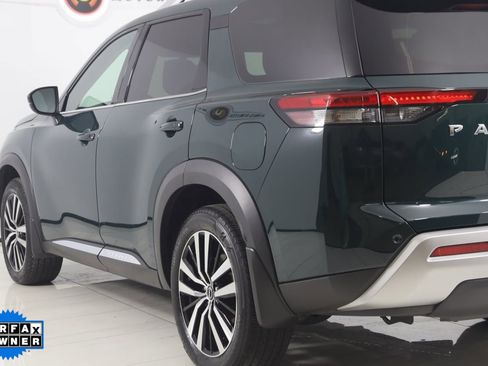 Used 2024 Nissan Pathfinder Platinum w/ Cargo Package image 27
