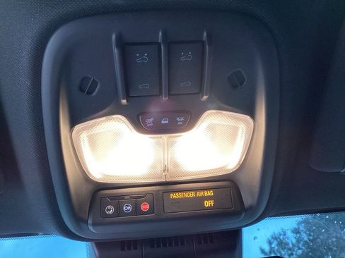 Used 2024 Chevrolet Colorado ZR2 w/ ZR2 Convenience Package III image 63