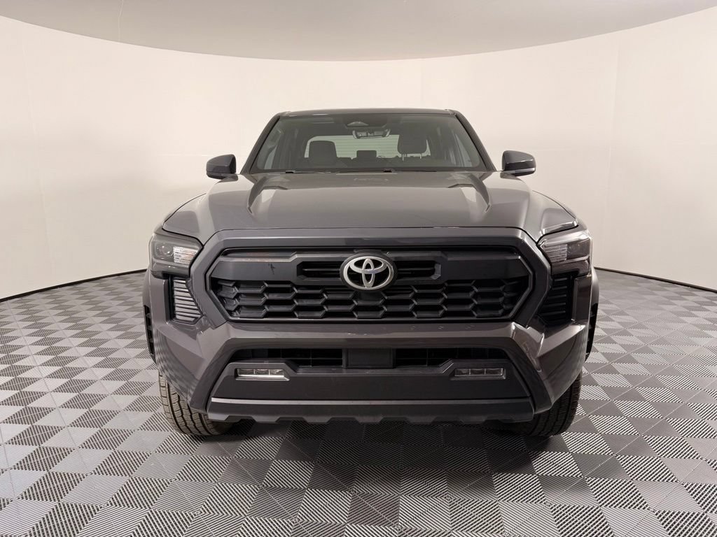 Used 2024 Toyota Tacoma TRD Off-Road AWD/4WD image 3