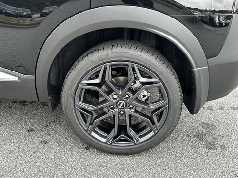 New 2026 Nissan Kicks SR image 14