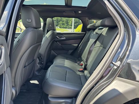 New 2026 Land Rover Range Rover Velar Dynamic SE image 11