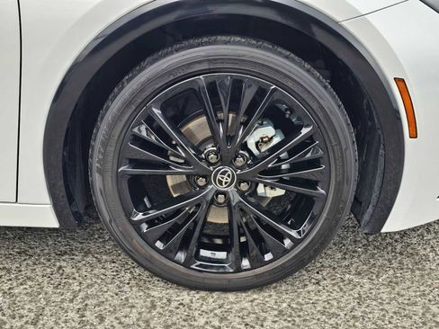 Used 2026 Toyota Prius Plug-In Hybrid image 9