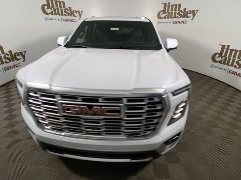 New 2026 GMC Yukon Denali w/ Sun & Power Step Package AWD/4WD image 3