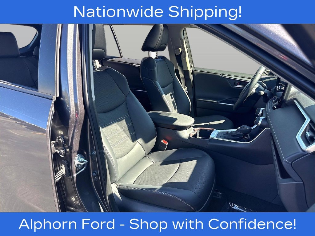 Used 2025 Toyota RAV4 Limited w/ Weather Package AWD/4WD image 29
