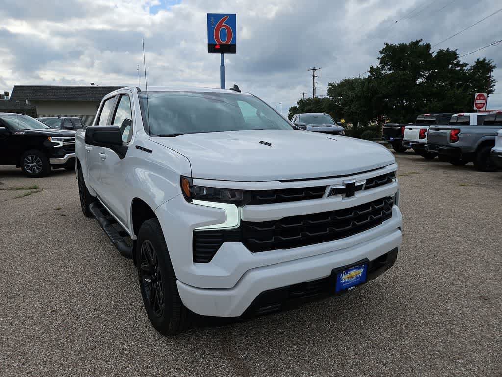 New 2026 Chevrolet Silverado 1500 RST w/ Dark Appearance Package AWD/4WD image 2