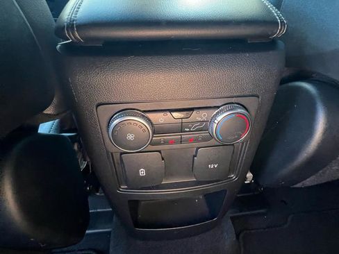 Used 2020 Ford Explorer XLT w/ Equipment Group 202A image 15