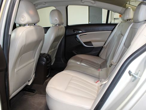 Used 2012 Buick Regal Leather FWD image 20